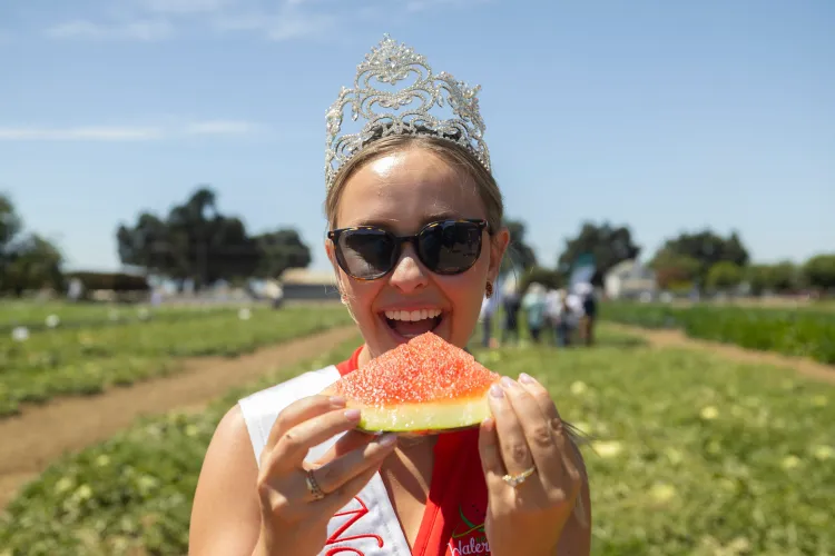 Watermelon queen 2026 eating watermelon